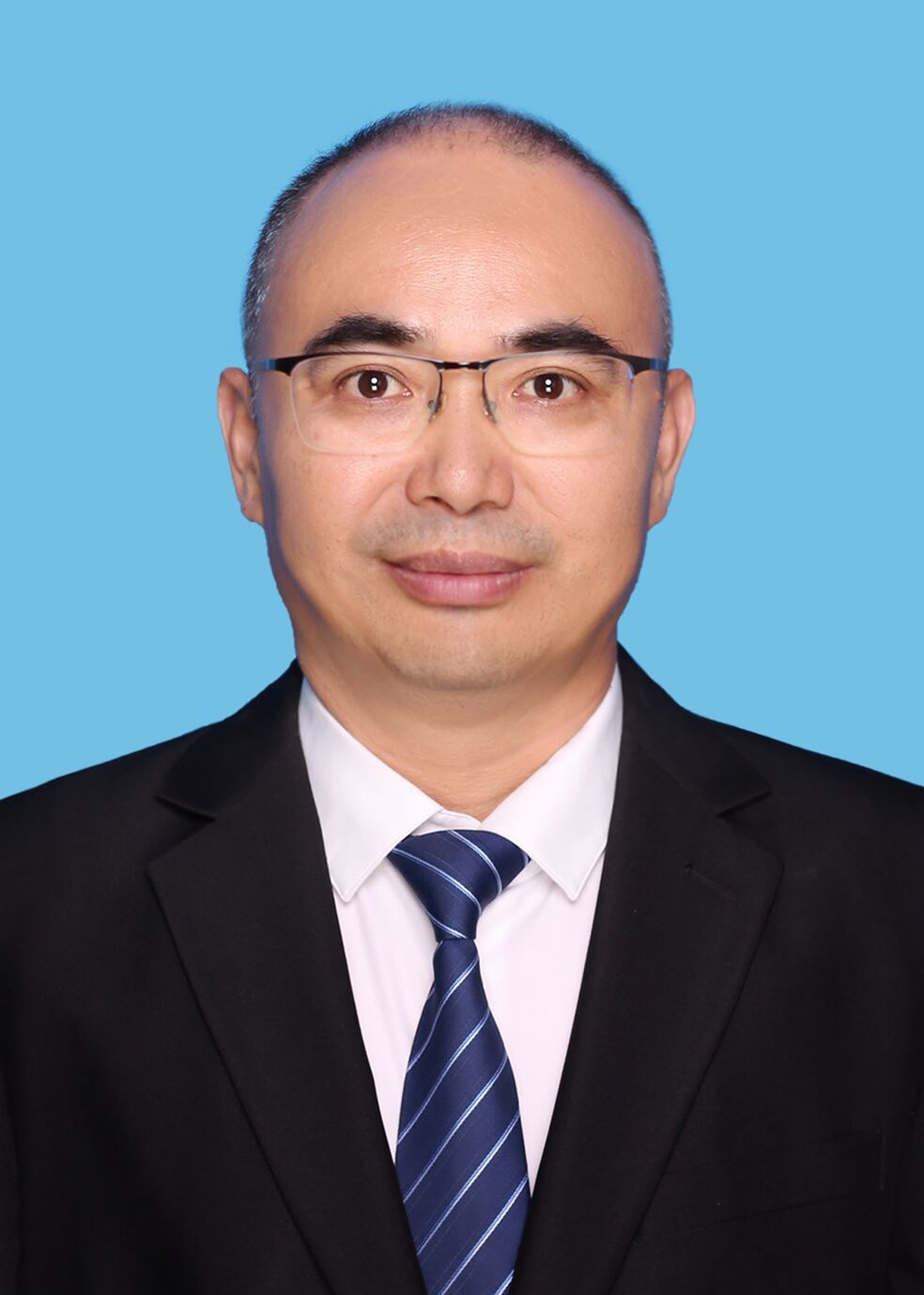 魏育明
